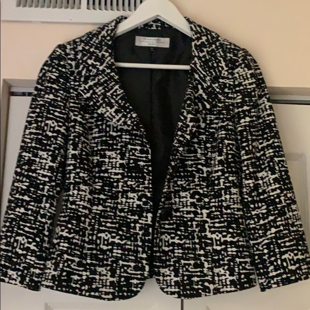 TAHARI jacket